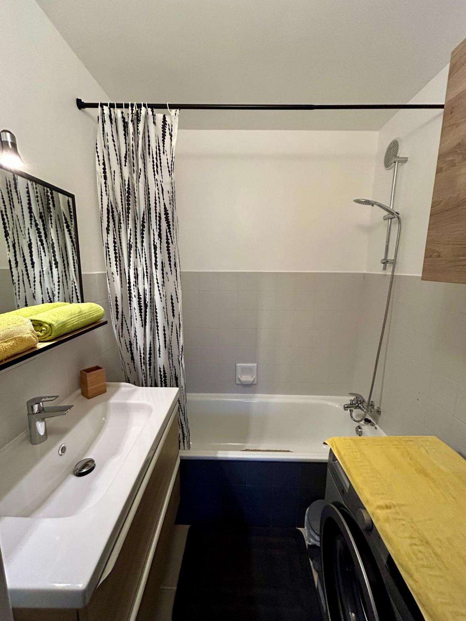 Cocoon Vue Mer ☆ En Face Du Port De Golfe-Juan ☆ Eksteriør billede